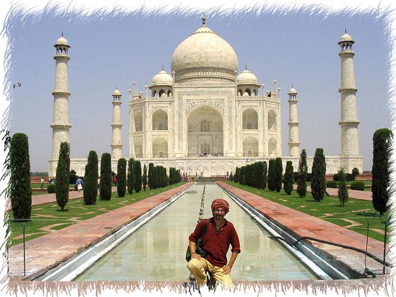 Devant le Taj Mahal Inde