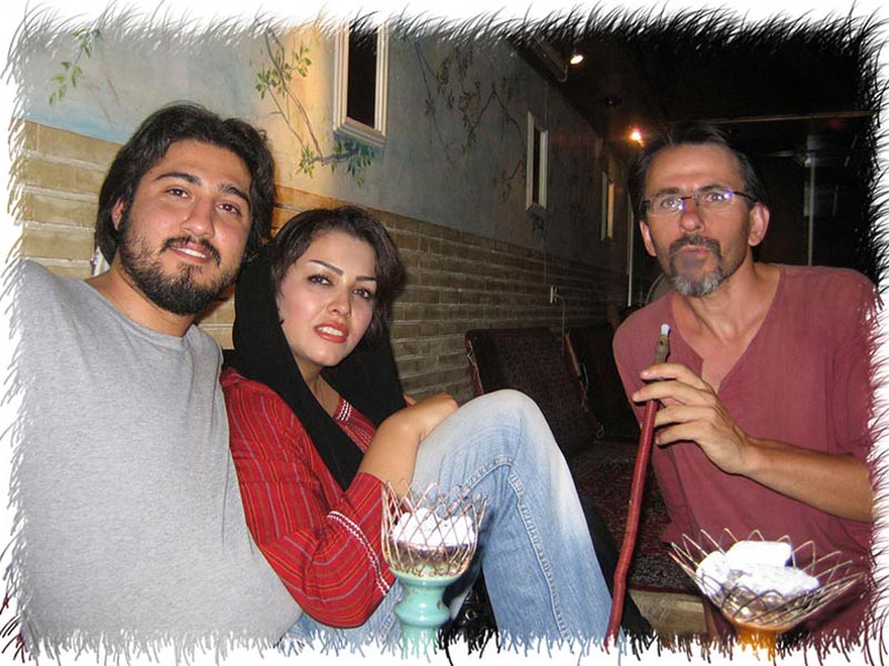 Fumant la chicha avec des amis Iran